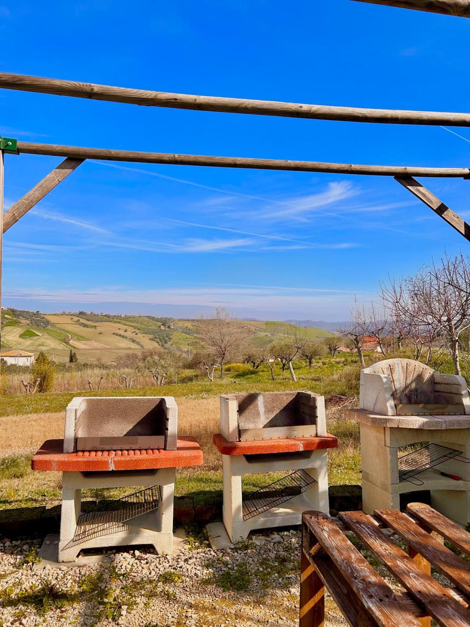 oasi macerina Villa Alanno Exterior foto