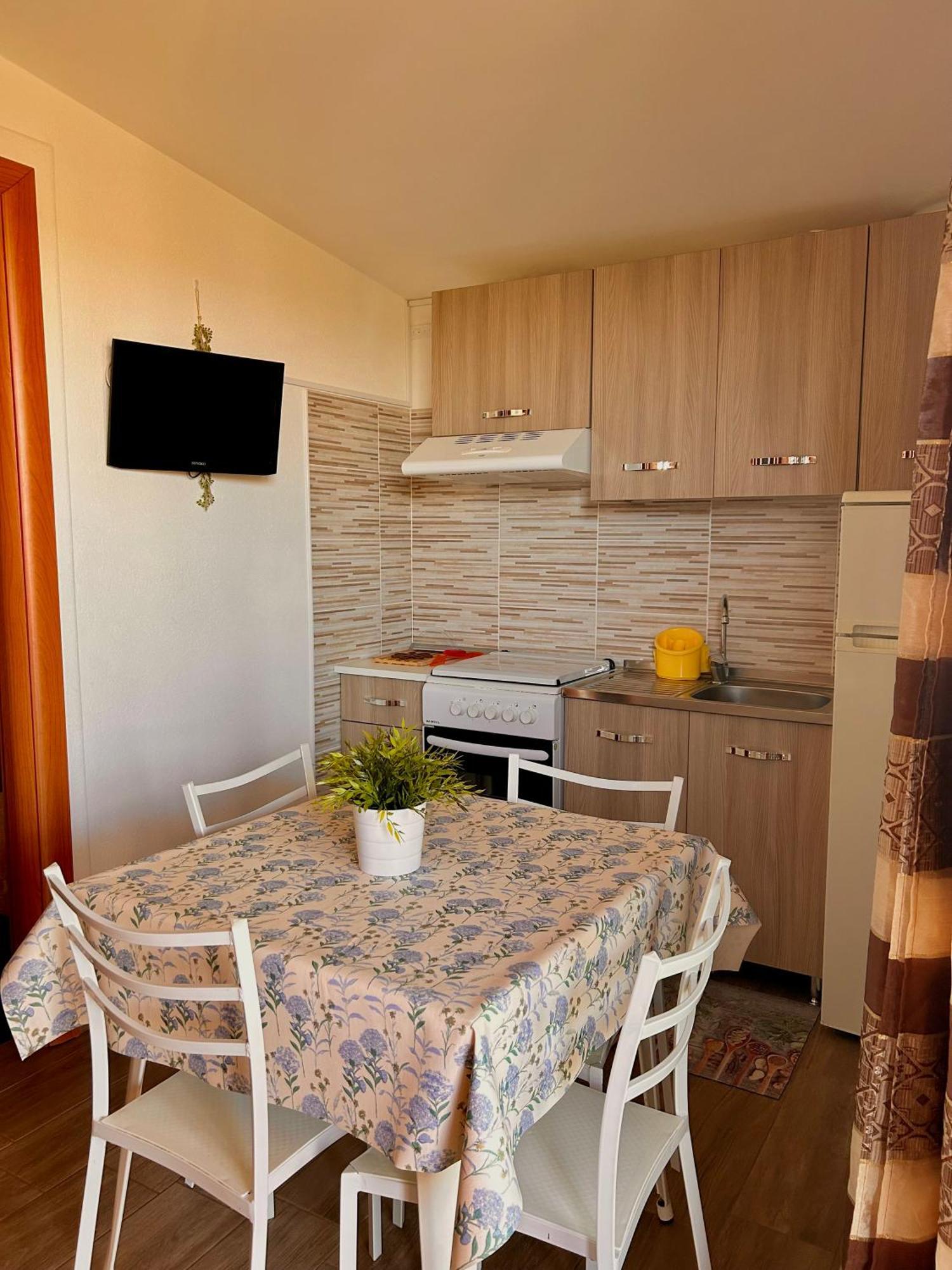 oasi macerina Villa Alanno Exterior foto